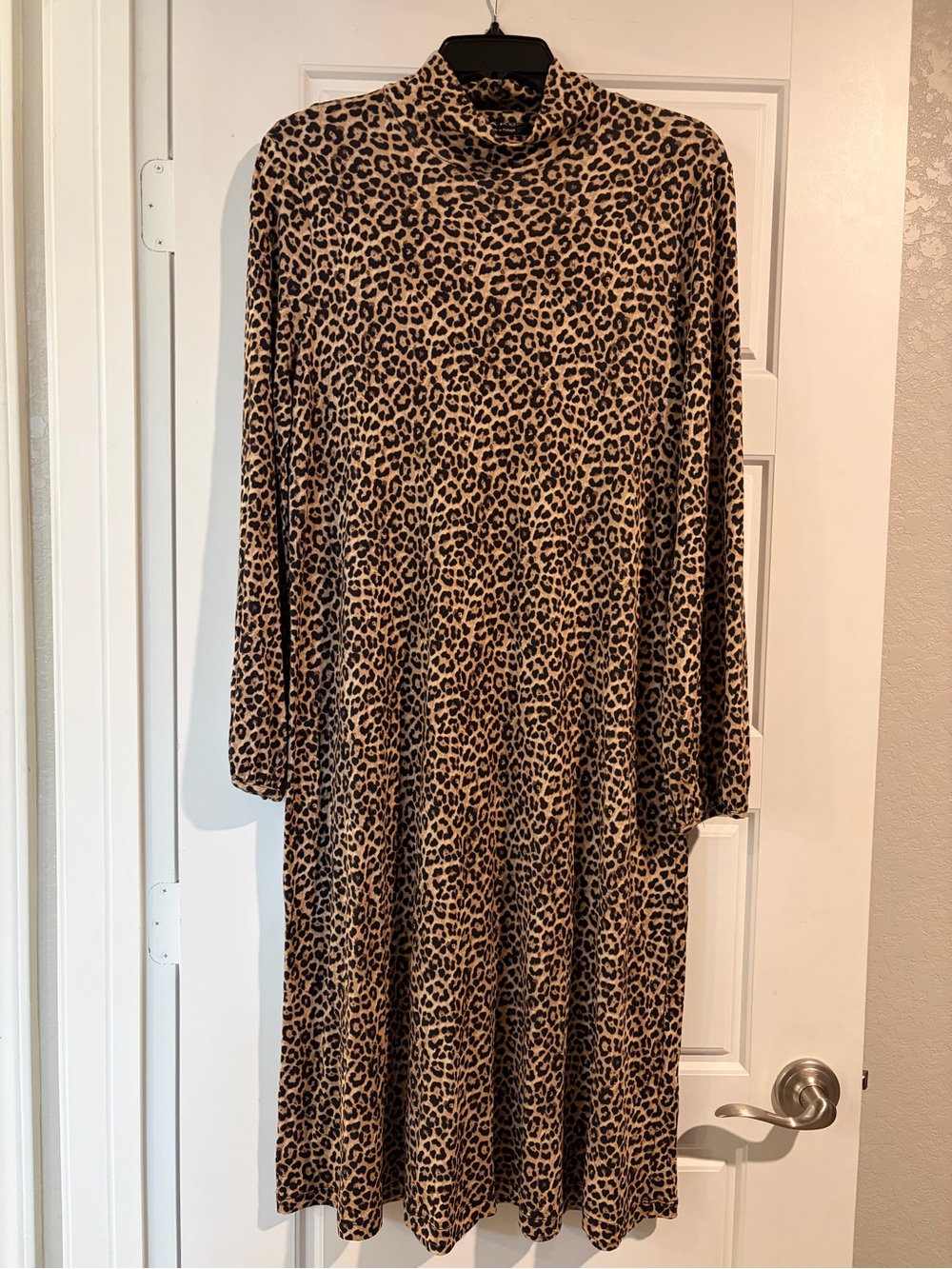 ✨A.P.C. | Dorothea Leopard Print High-Neck Midi Dress | Sz S - Picture 3 of 7